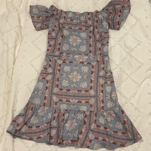 Off the shoulder summer mini dress